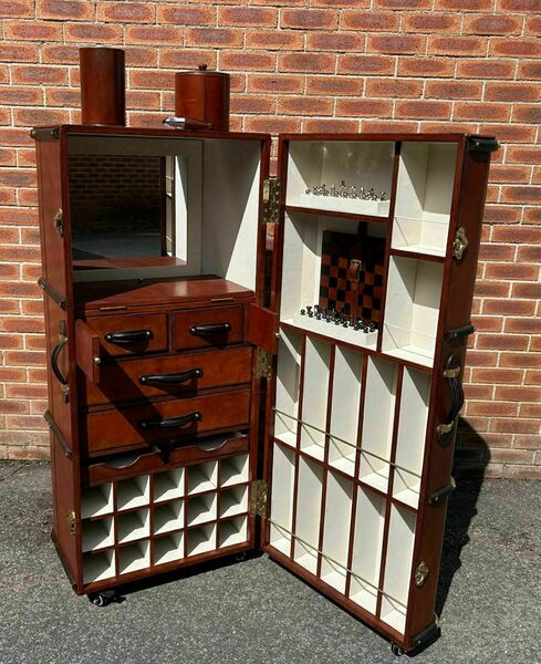 Superb quality hand crafted antique style leather campaign trunk huge drinks bar – A rare vintage treasure